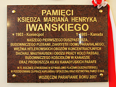 Wizyta Jego Ekselencji Księdza Arcybiskupa Stanisława Nowaka. Szynkielów. 9.12.2007 r.